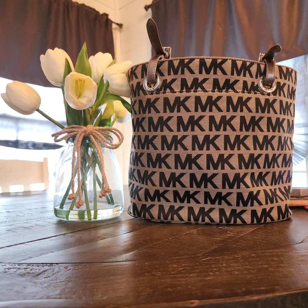 Michael Kors Black and Gray Tote Bag